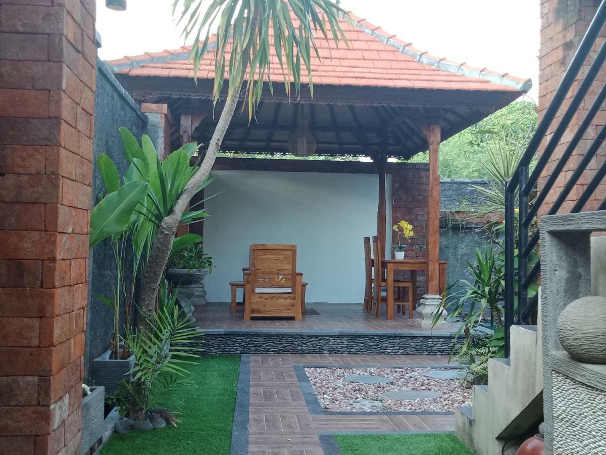D'Puja Home Stay And Spa ヌサドゥア エクステリア 写真