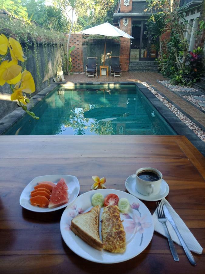 D'Puja Home Stay And Spa ヌサドゥア エクステリア 写真