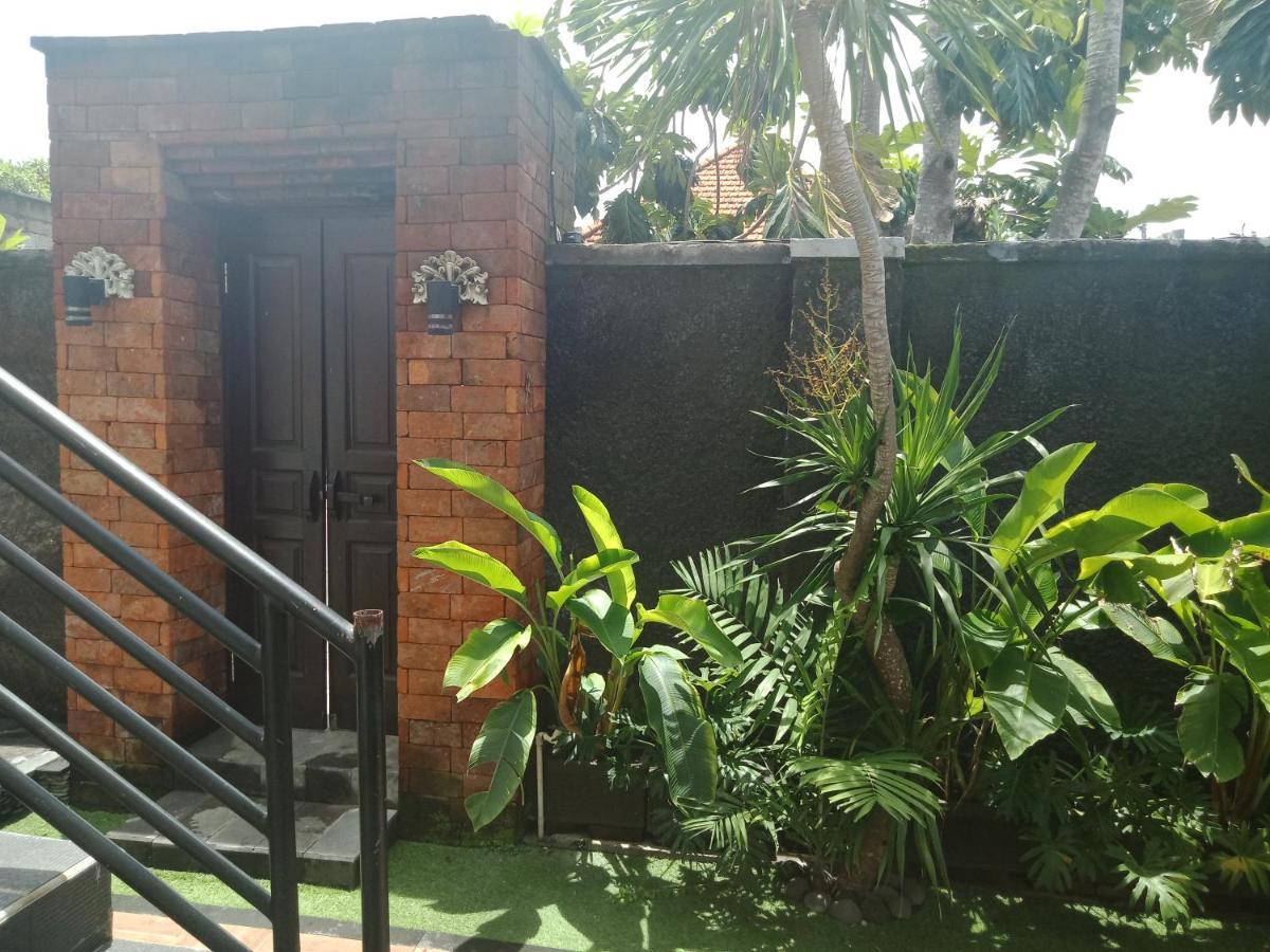D'Puja Home Stay And Spa ヌサドゥア エクステリア 写真